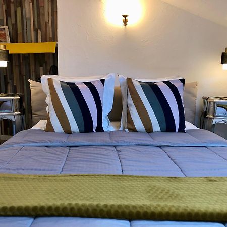 オンフルール レグリース エ パン デピース Bed & Breakfast エクステリア 写真