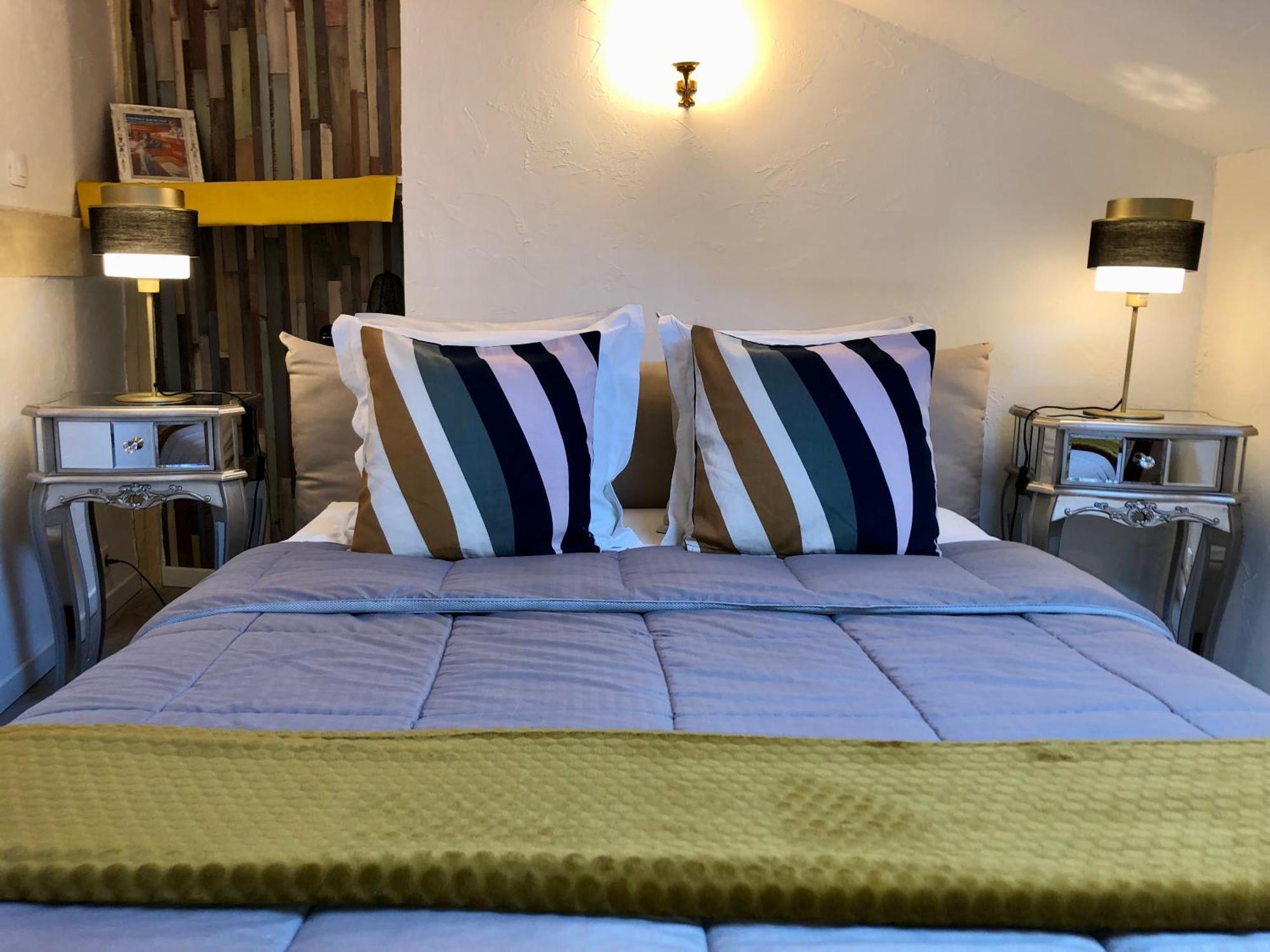 オンフルール レグリース エ パン デピース Bed & Breakfast エクステリア 写真